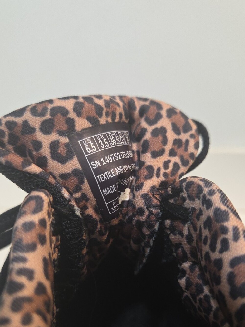Womens Skechers Black Knit Sneakers with Leopard-Print Lining. New No Box - Picture 7 of 7